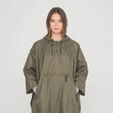 Pluvion regenponcho dames groen – close-up waterproof detail